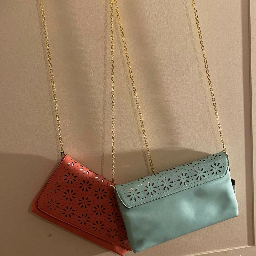 2 toned perforated bags